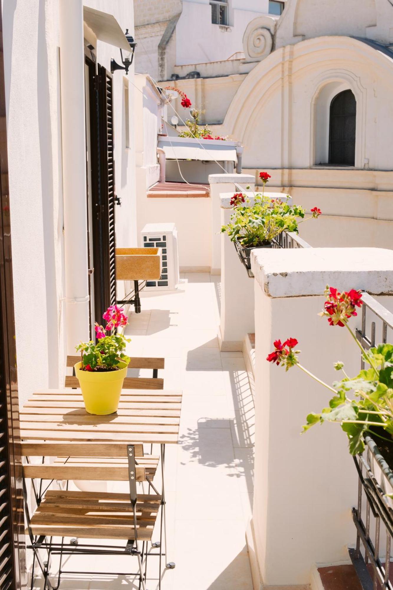 Casa Antonia - Terrace & Suites Bari Exteriör bild