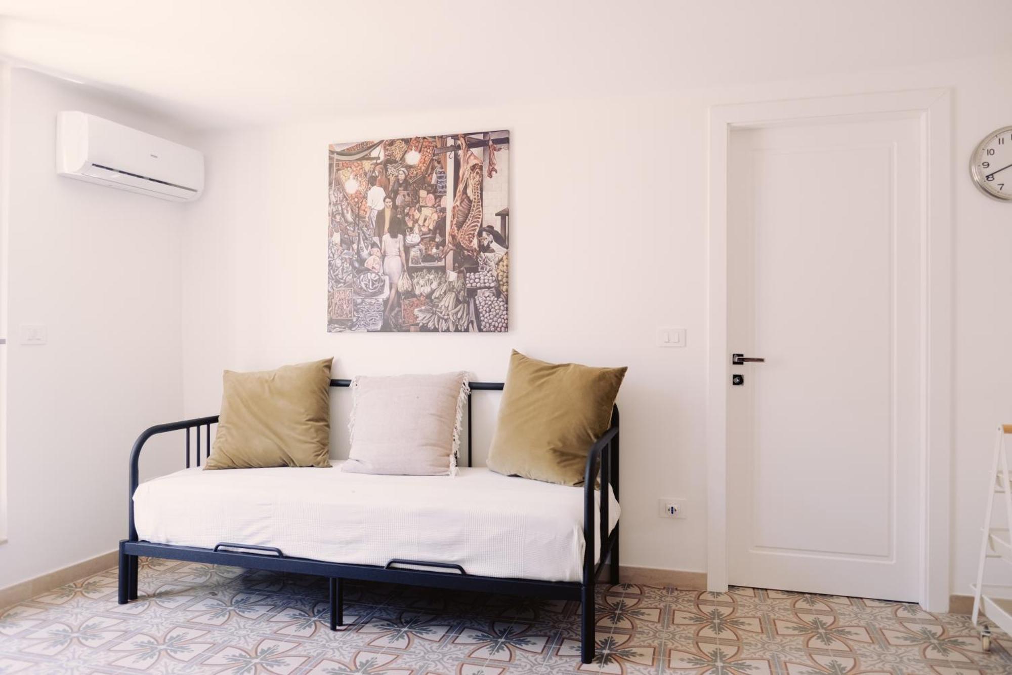 Casa Antonia - Terrace & Suites Bari Exteriör bild